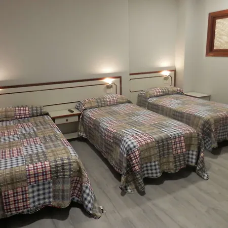 Hotel Plaza Quintáns